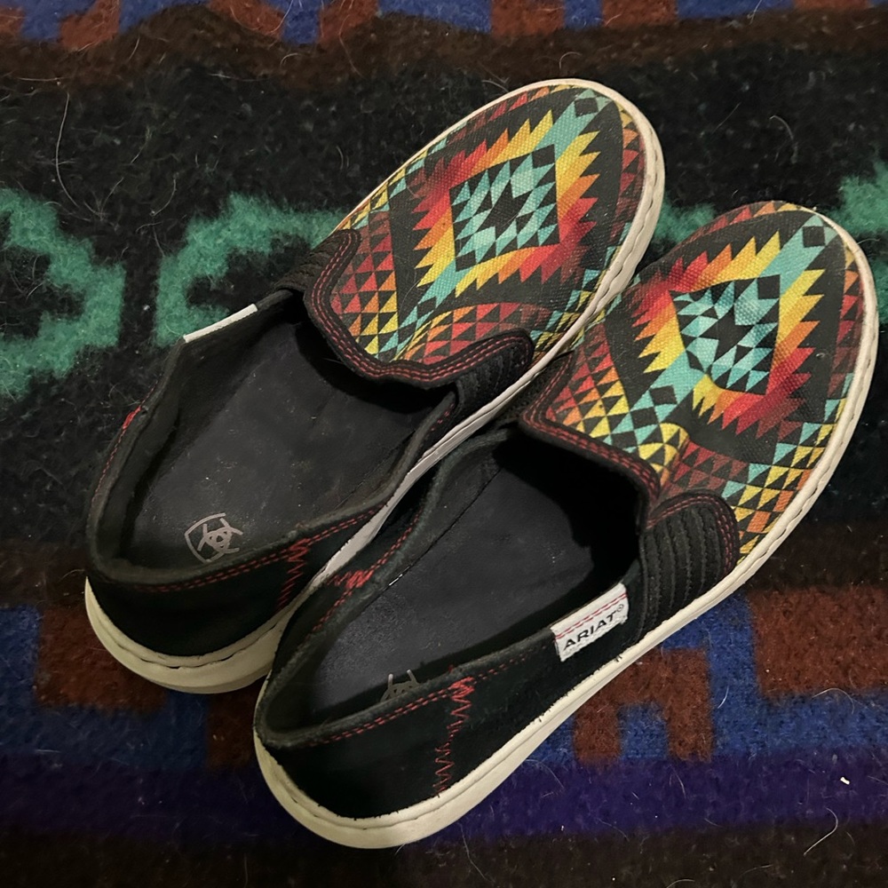 Ariat Women’s Rainbow Ryder Aztec Slip On Shoes size 6B
